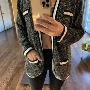 Classic Calvin Klein Small black and white Sweater